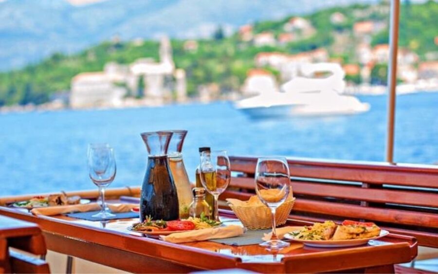 Three Island Boat Tour With Lunch - Lunch, drinks, and the practical comfort of the boat