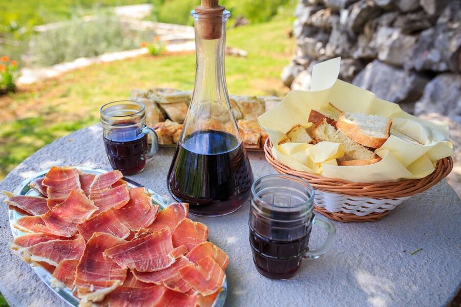 Traditional Dalmatian Cooking Class from Dubrovnik - The four-course feast and local drinks